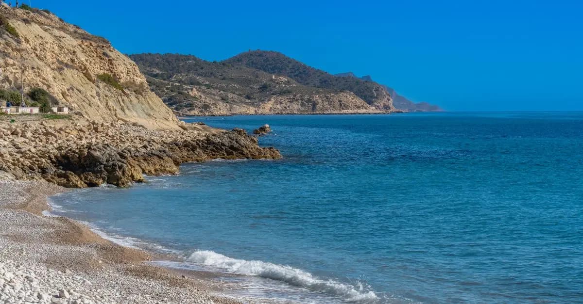 10 consejos para disfrutar de unas vacaciones en la playa en España