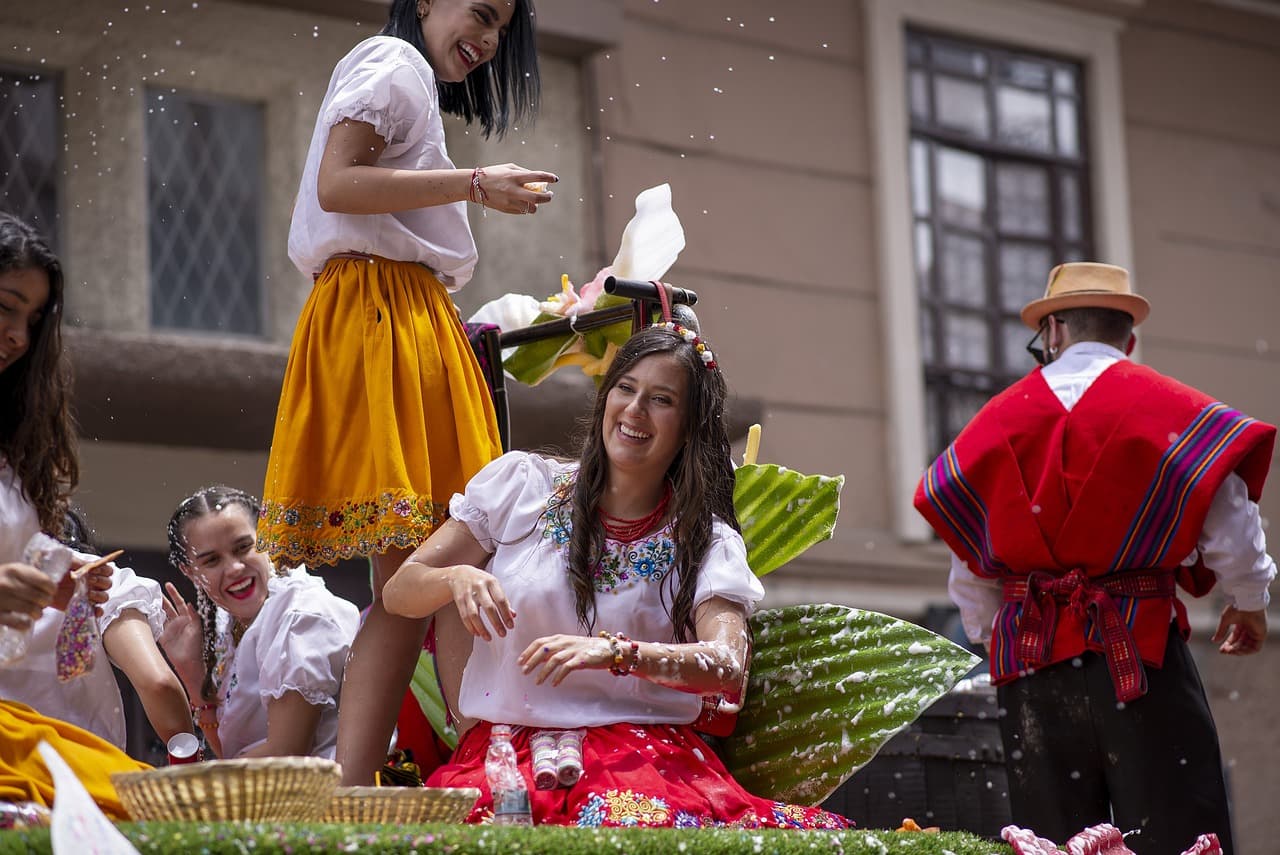 Los mejores consejos para disfrutar de las fiestas populares en España