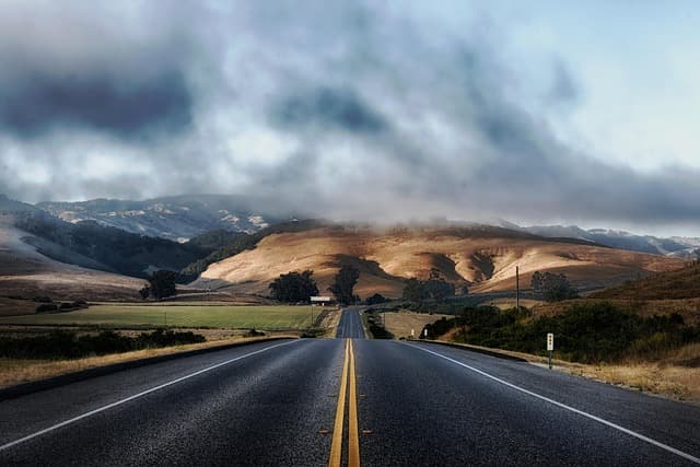Las mejores rutas en coche para recorrer España